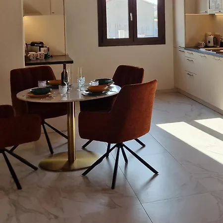 Casa Toni, *