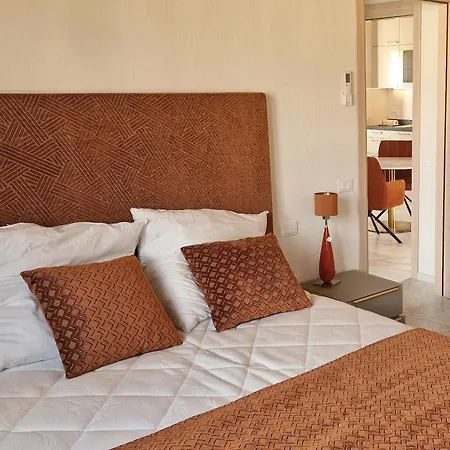 Casa Toni, * فيلاّسيمِيوس