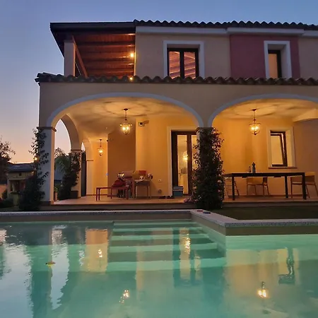 Casa Toni, * فيلاّسيمِيوس